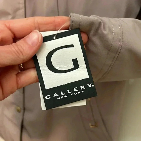 Gallery New York Women’s Parka Coat size Medium, New with Tags - Picture 6 of 12